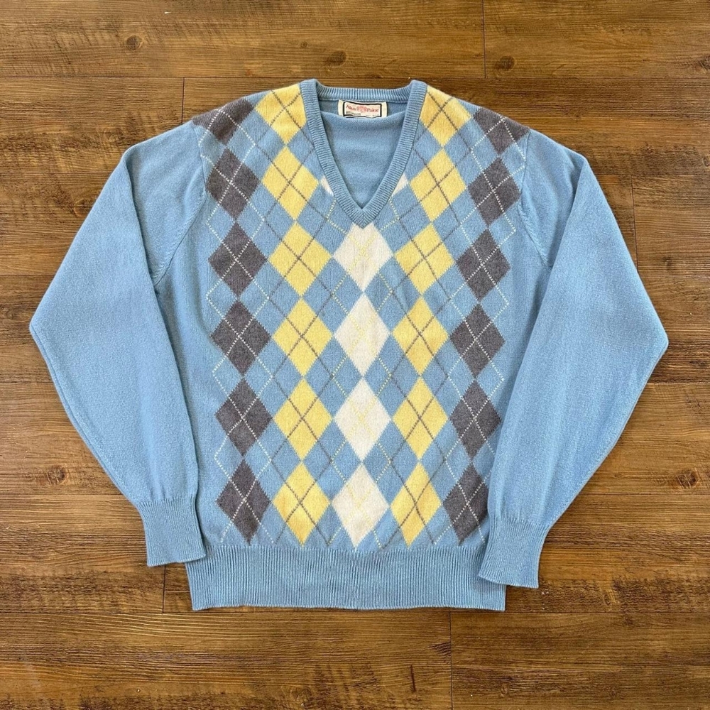 Women's V-Neck Argyle Sweater - Blue, Yellow, Brown